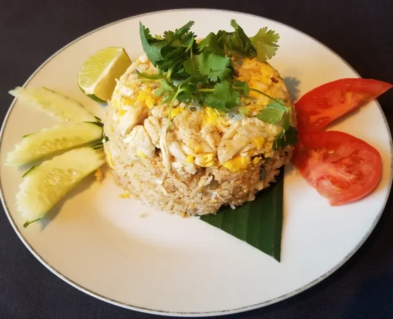 Khao Pad Talay (Seafood Fried Rice)