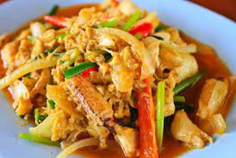 Pu Pad Pong Karee (Crab Curry)